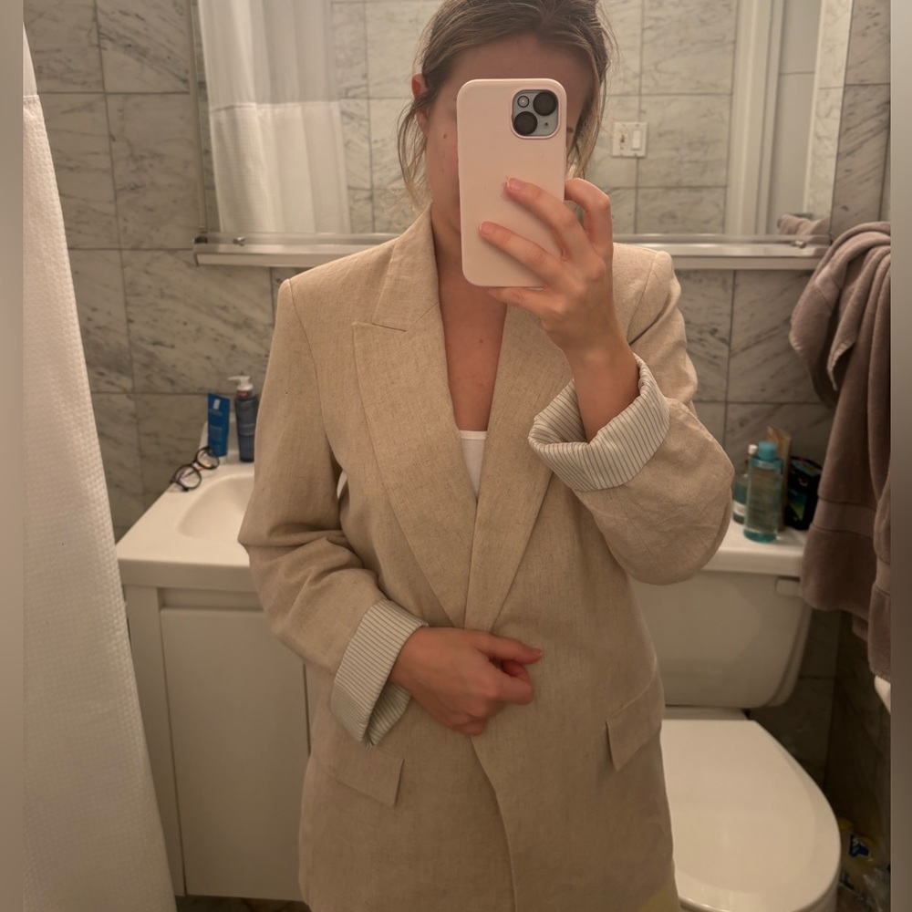 Linen Blazer - Picture 2 of 3
